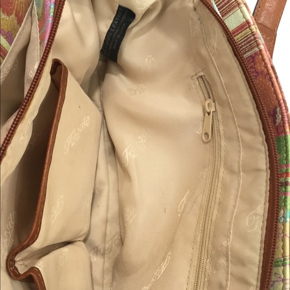 SALE 🚨 FOSSIL Vintage Boho Shoulder Bag - Picture 10 of 15